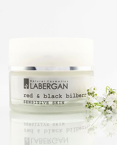 Eνυδατική κρέμα με κόκκινο μύρτιλο πλούσια σε Ω-3/6 ,για την ευαίσθητη επιδερμίδα.