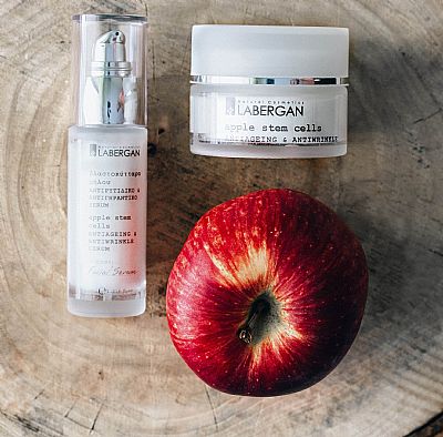 Αντιγηραντική αντιρυτιδική κρέμα με βλαστοκύτταρα μήλου για κάθε τύπο επιδερμίδας.