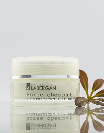 Ενυδατική κρέμα προσώπου με εκχύλισμα ιπποκάστανο για κάθε κάθε τύπο επιδερμίδας.