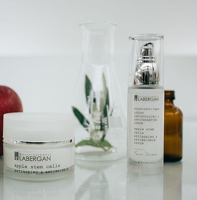 Αντιγηραντική κρέμα προσώπου ✚ Serum βλαστοκύτταρα μήλου για κάθε τύπο επιδερμίδας.