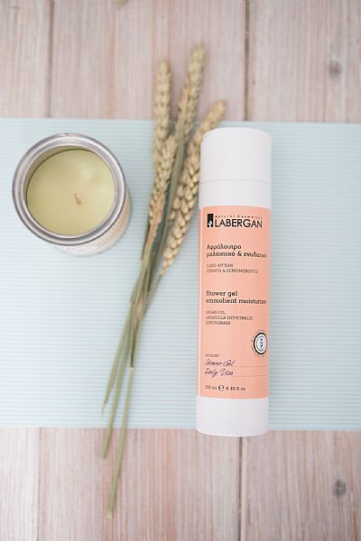 100% φυσικό αφρόλουτρο - σαμπουάν εκχύλισμα χαμομηλιού & αλόης  βιολογικής καλλιέργειας